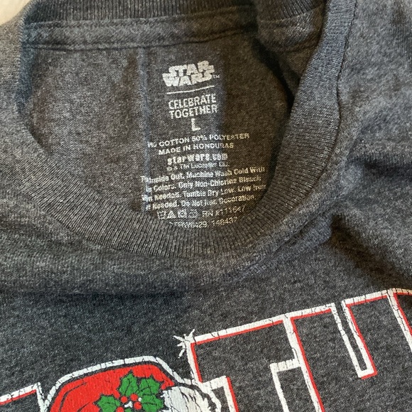 Star Wars Celebrate Together Father Sithmas Charcoal Gray Santa Darth Vader Tee - Picture 3 of 4